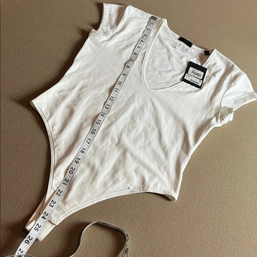 ATM Anthony Thomas Melillo V-Neck White Bodysuit NWT - Size Medium